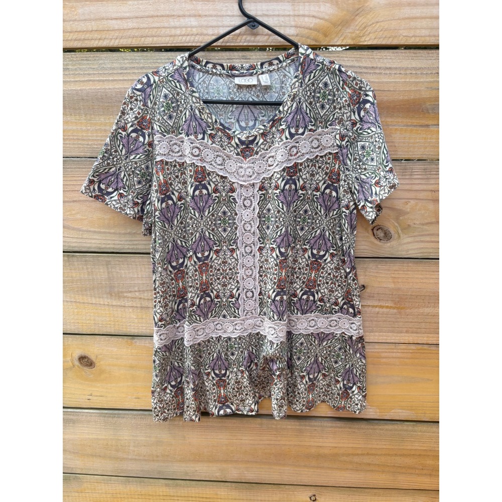 LOGO Lori Goldstein Plus 1X Art Nouveau Floral Crochet Lace Trim V-Neck Top